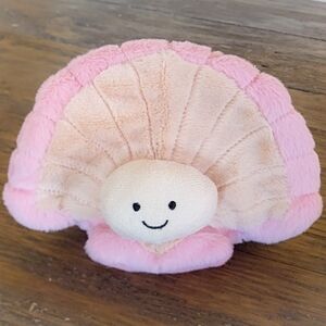Clemmie Clam Jellycat Design PLush
